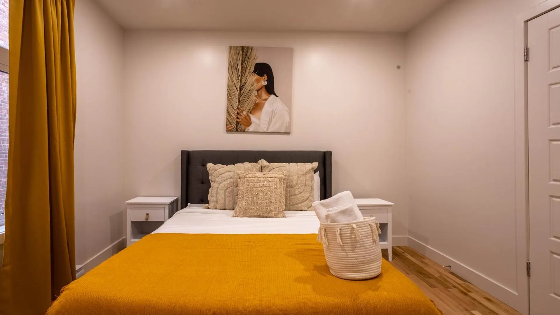 Vista Nook Light Filled 2Br In Mtl Apartment Montreal Canada